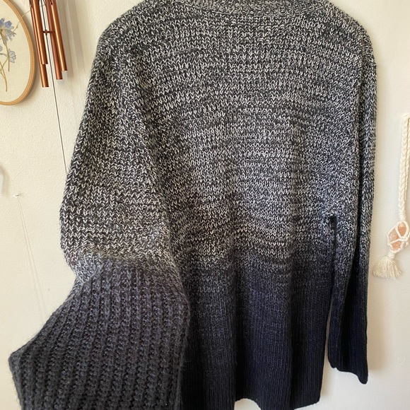 NWOT ombré knit sweater - Picture 4 of 8